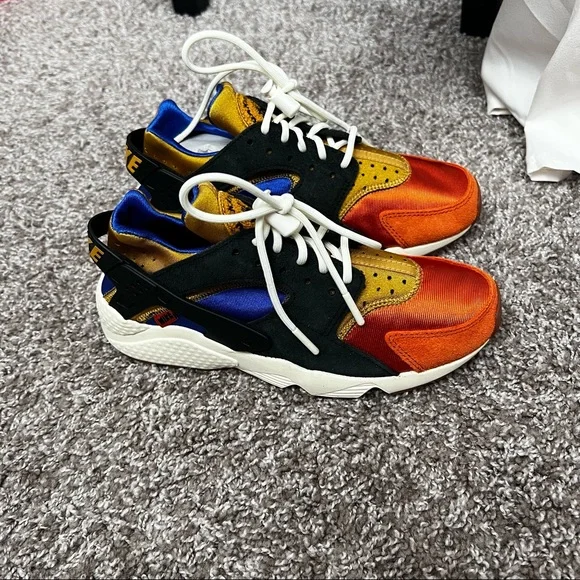 Nike Huarache - Picture 3 of 9